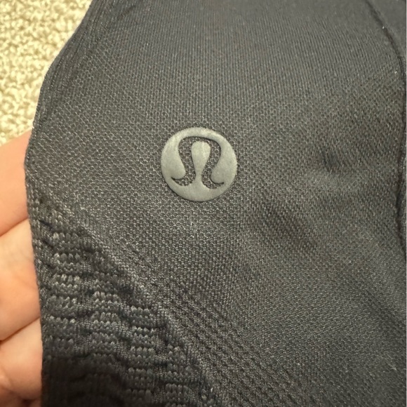 NAVY BLUE SIZE 4 LULULEMON COMPRESSION CROPPED LEGGINGS - Picture 6 of 6